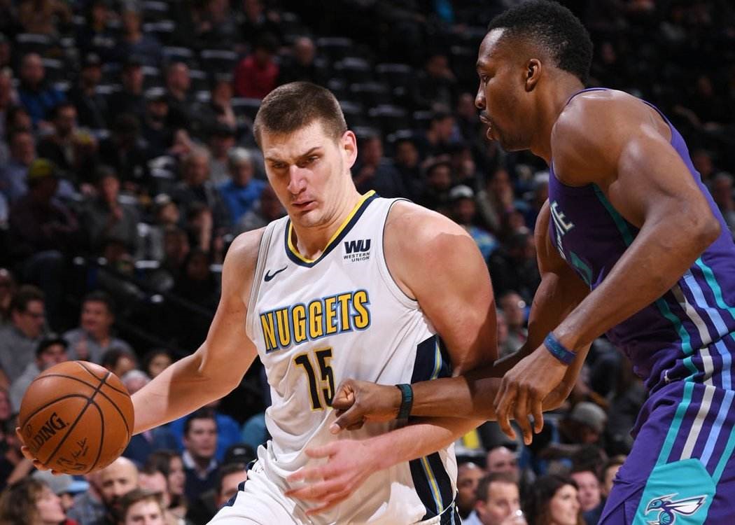 场的频繁操 场的频繁操